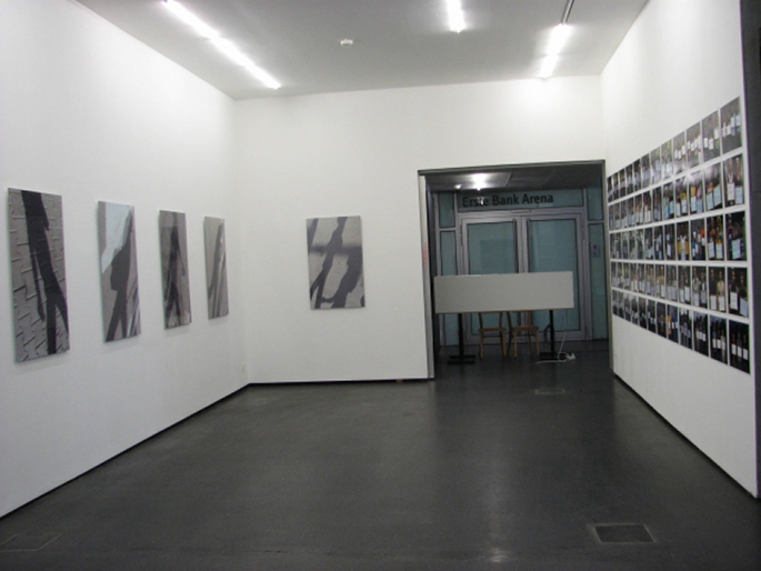 exhibition view, left: Kalin Serapionov, right: Krassimir Terziev