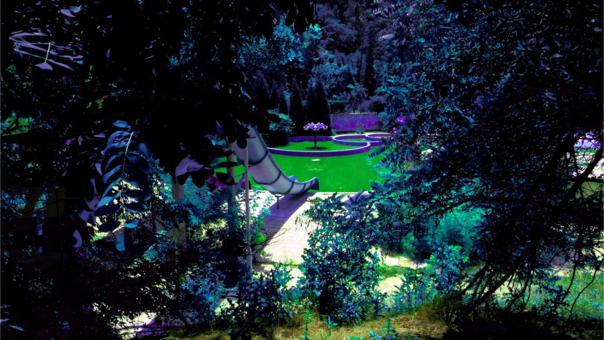 Времето полепва по стените (с Цветелина Христова)